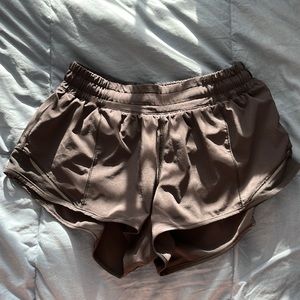 lululemon black hotty hot shorts